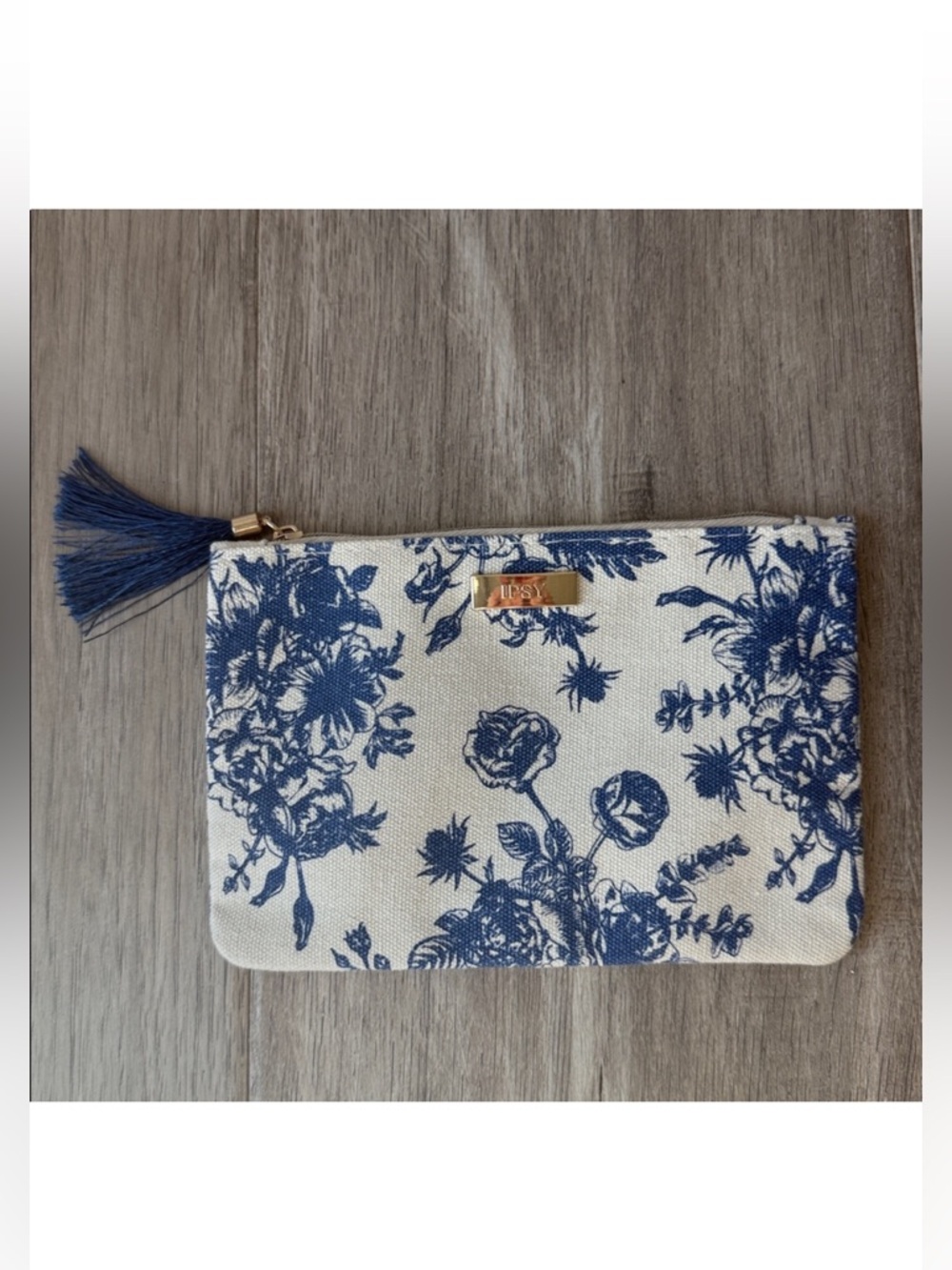 NEW Ipsy Blue Floral Makeup Bag